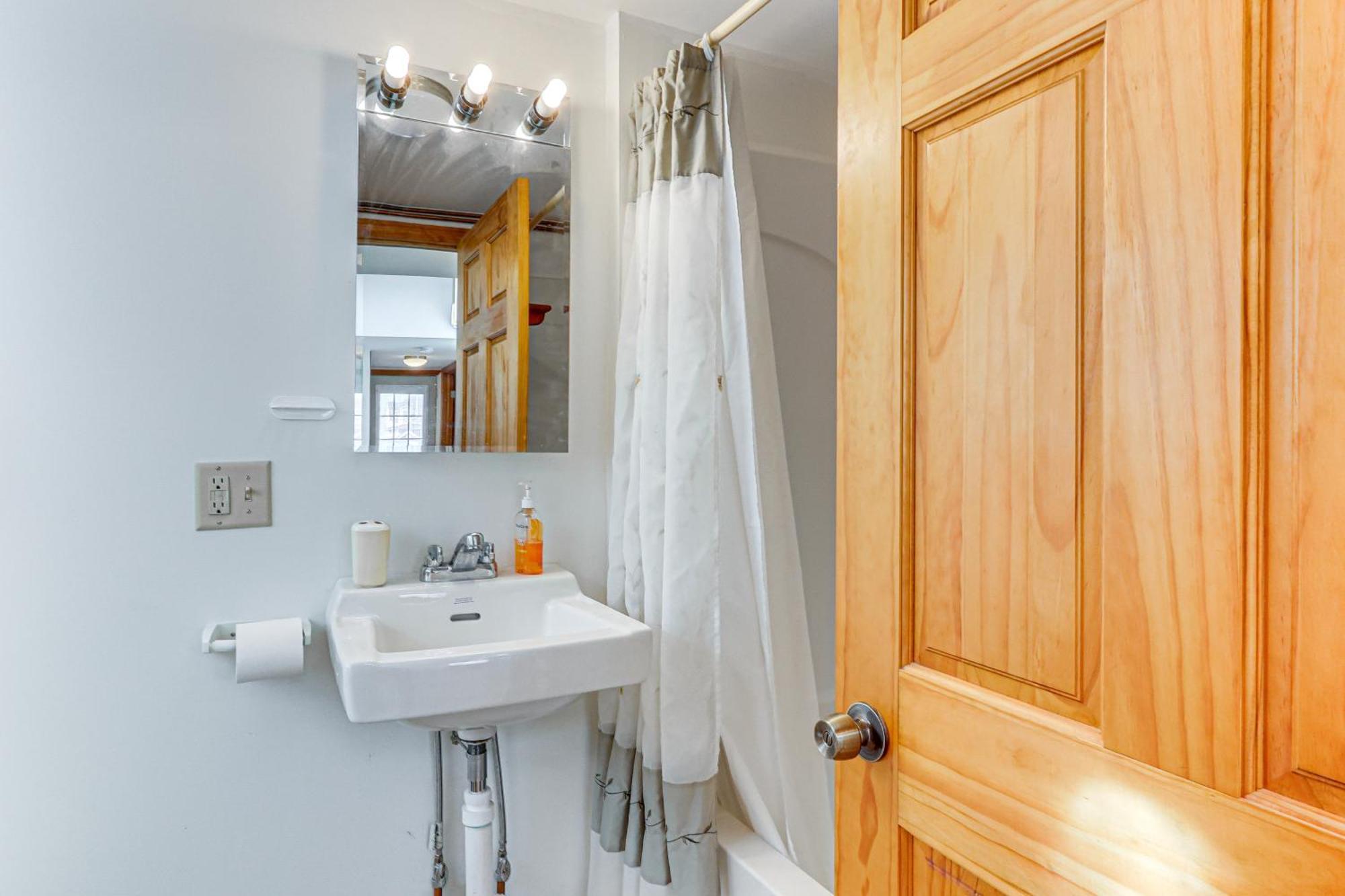 Charming Old Lyme Cottage, Steps To Private Beach! Zewnętrze zdjęcie